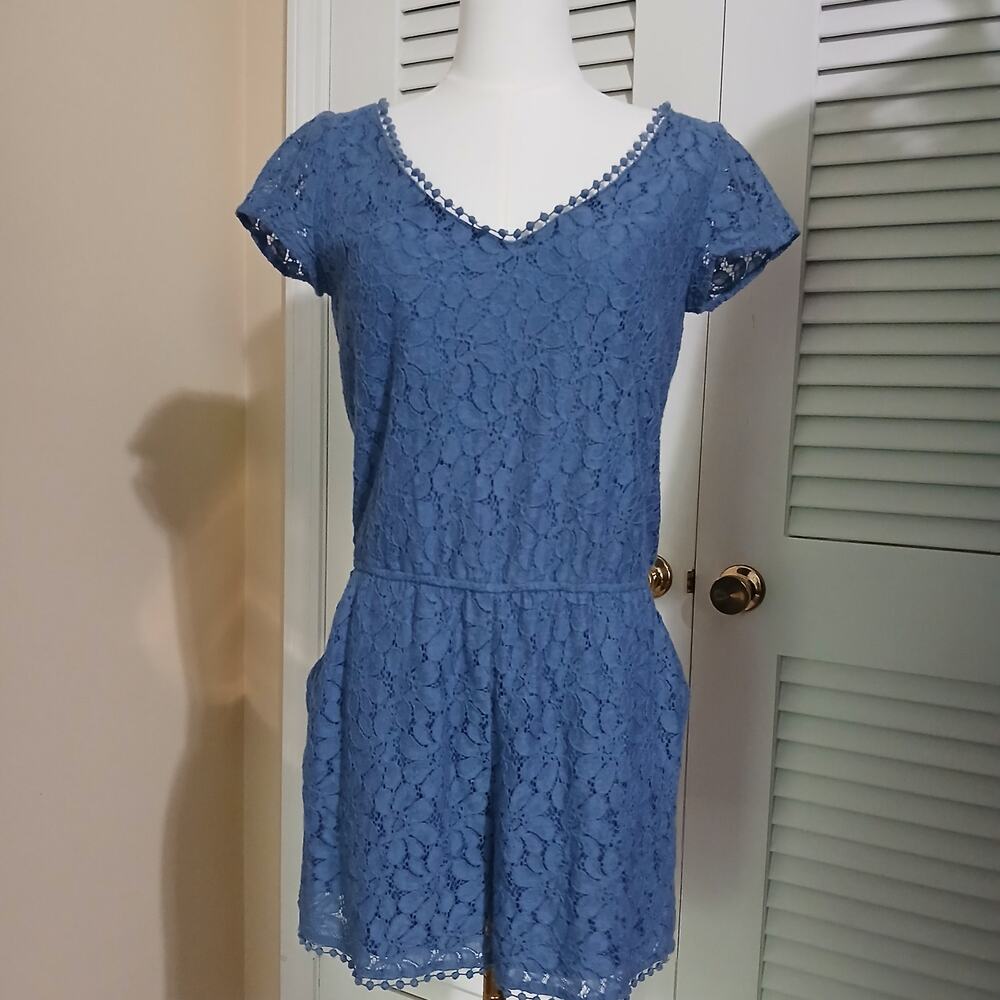 Lauren Conrad Size 2 periwinkle Shorts Romper Lace Pockets PomPoms Short-Sleeved